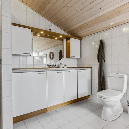 בית נופש In With Sauna
